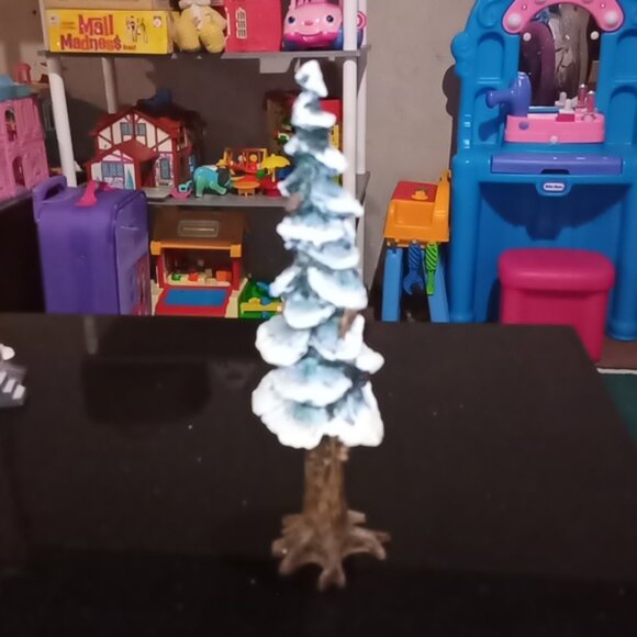 Dept 56 Christmas Village Pole Pine Tree 10 1/2 in Cold Cast Porcelain Figure - Picture 7 of 11
